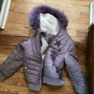 Has stars on one side It is a great quality and was he is not much